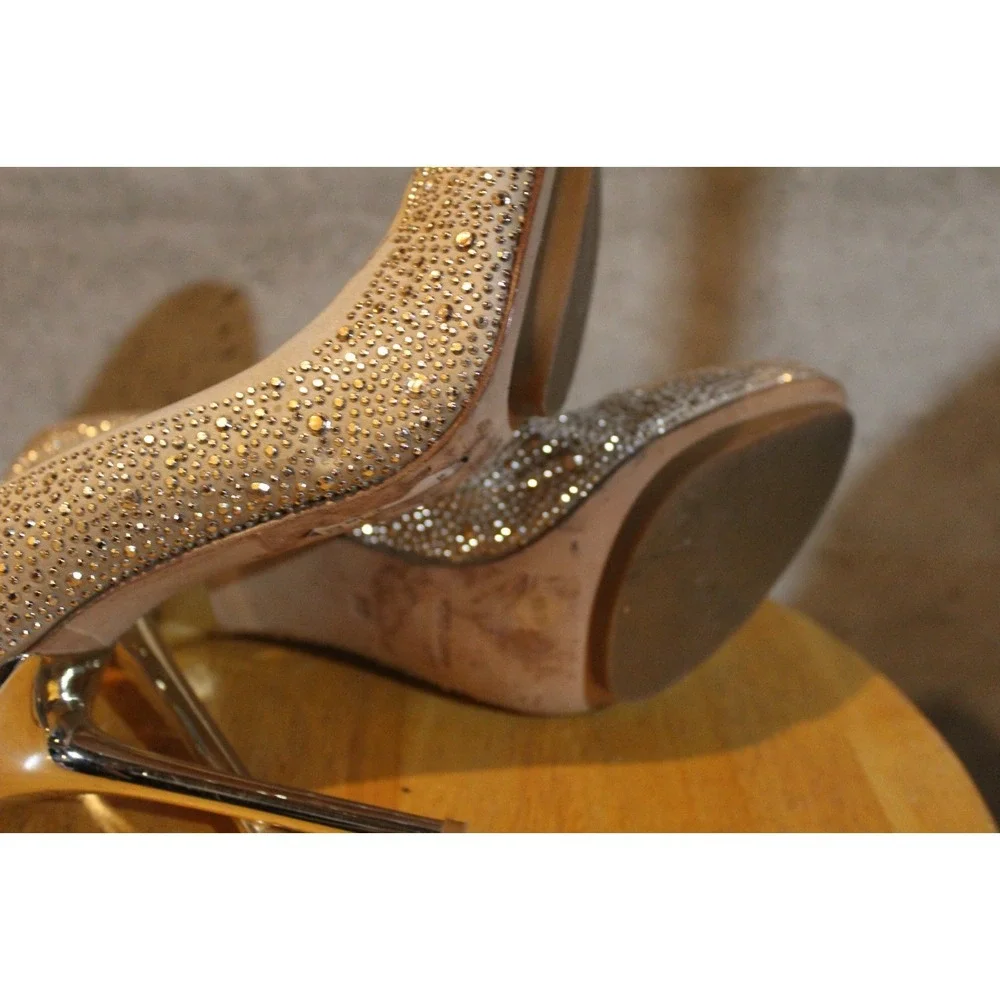 BCBG Max Azria Crystal Embellished Pumps Gold Rhinestone Stiletto Heels 9B/39‎